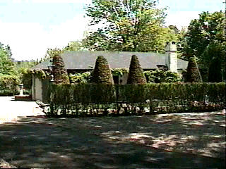 Building photograph for 611 WOOD CREEK RD